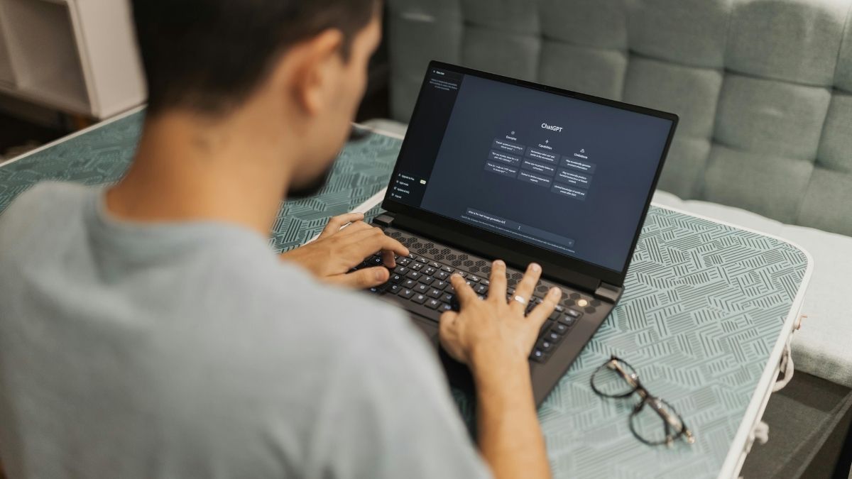 AI essay writing tools for students